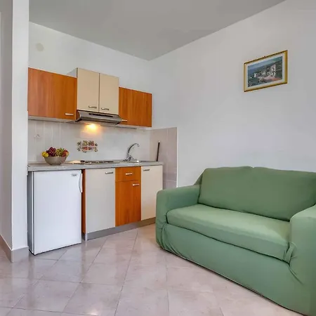 Apartment In Tar/porec - Istrien 42546 Tar-Vabriga