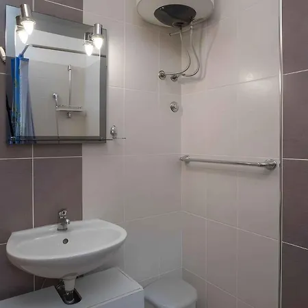 In Tar/porec - Istrien 42546 Tar-Vabriga